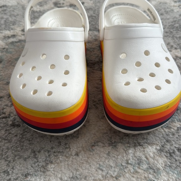 Disney Platform Crocs - Picture 14 of 14